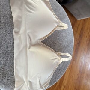 UNDEROUTFIT NECKLINE PULLOVER BRALETTE SIZE XL SAND